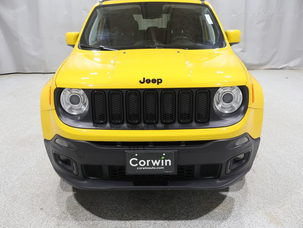 Certified 2018 Jeep Renegade Altitude w/ Safety & Security Group AWD/4WD image 9