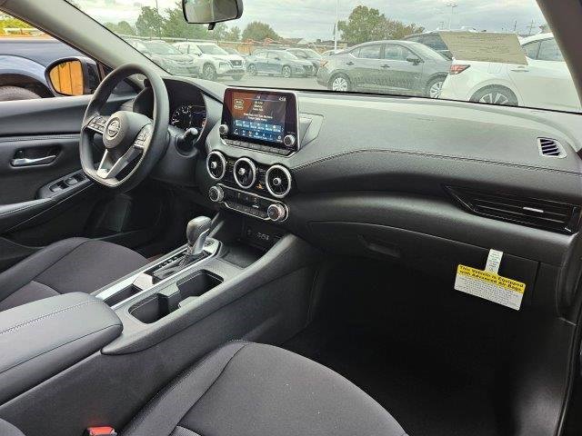 Used 2025 Nissan Sentra SV image 25