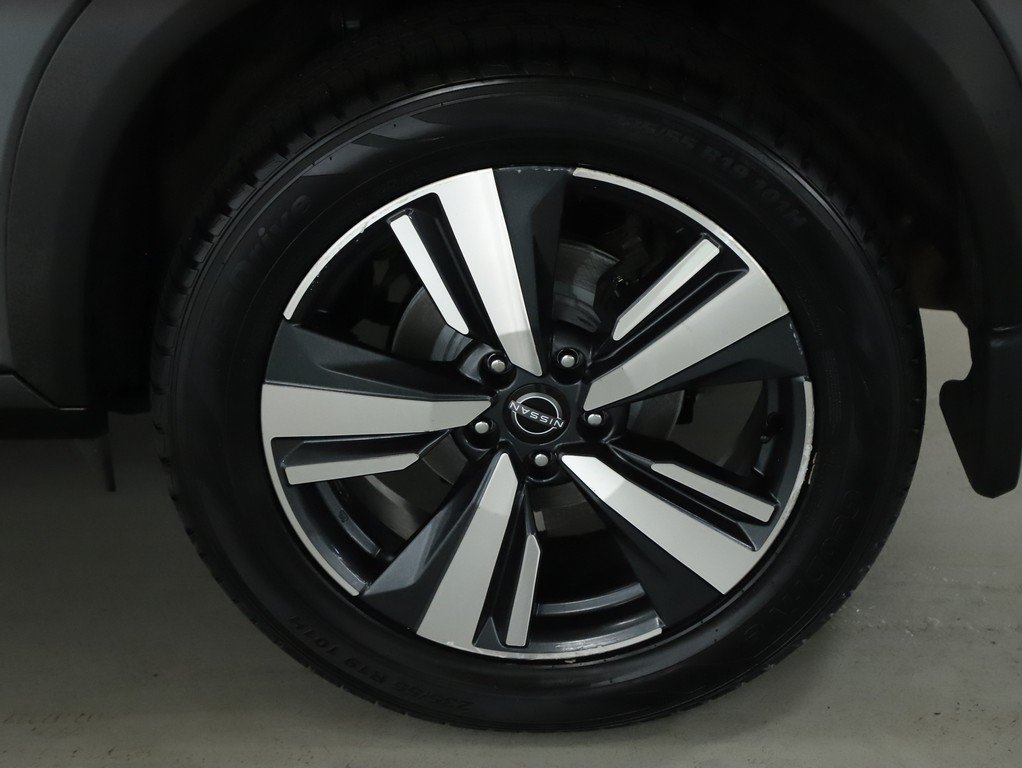 Certified 2023 Nissan Rogue SL w/ SL Premium Package AWD/4WD image 45
