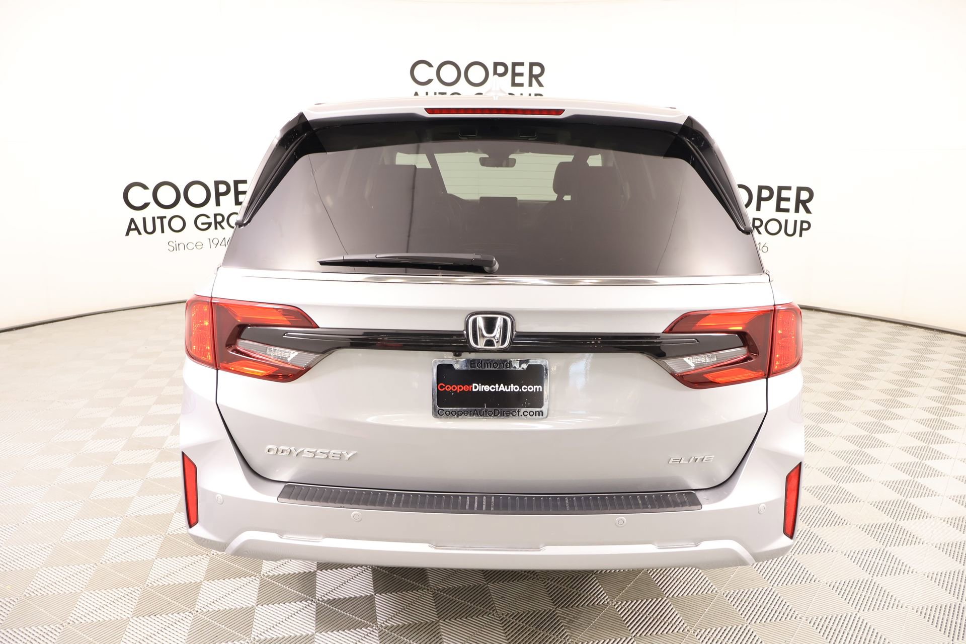 Used 2025 Honda Odyssey Elite image 23