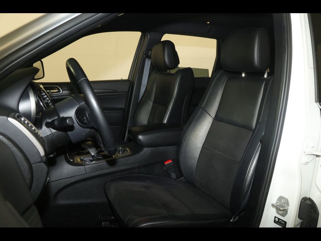 Used 2022 Jeep Grand Cherokee Laredo X image 24