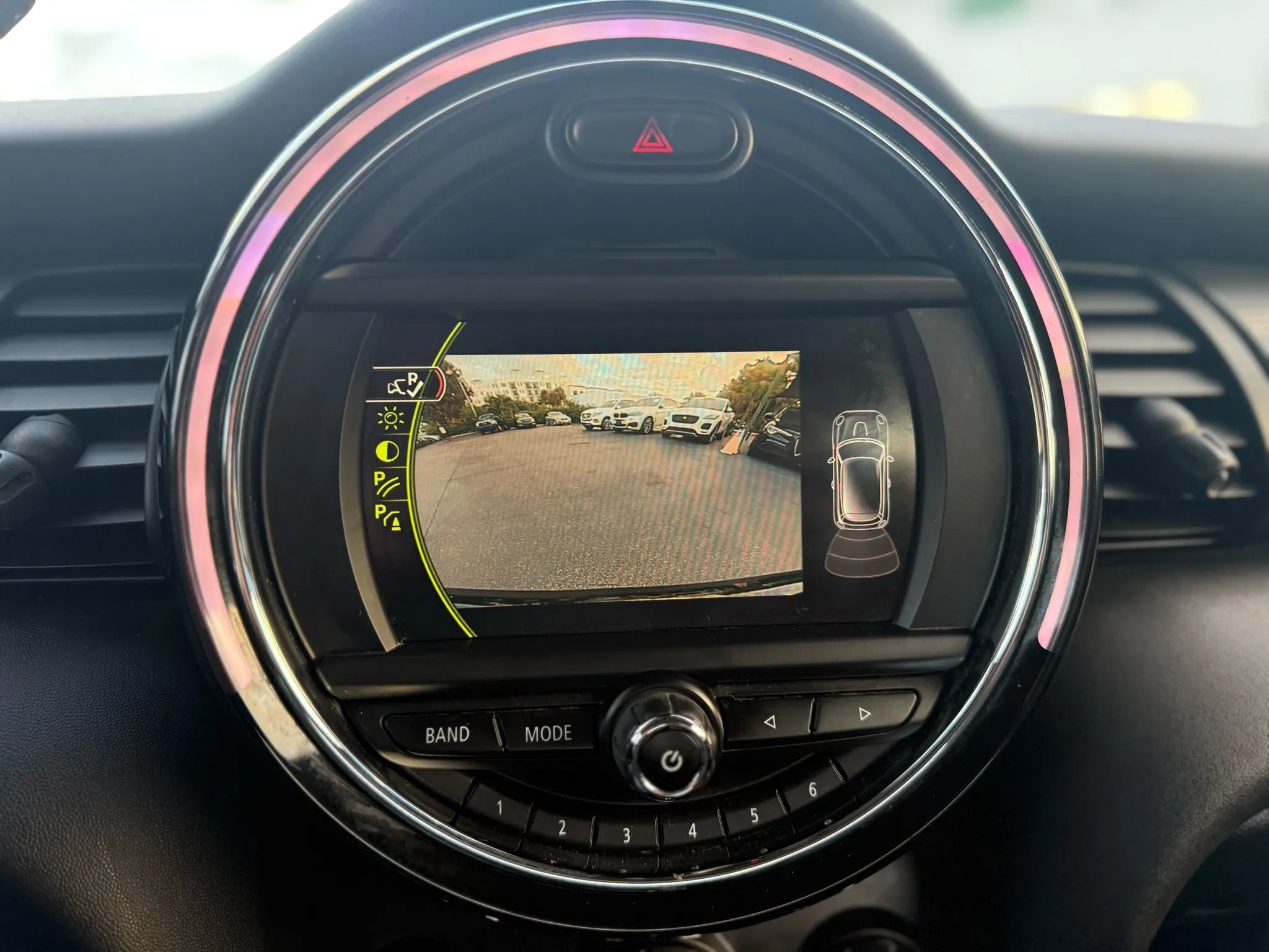 Used 2018 MINI Cooper 2-Door Hardtop image 22