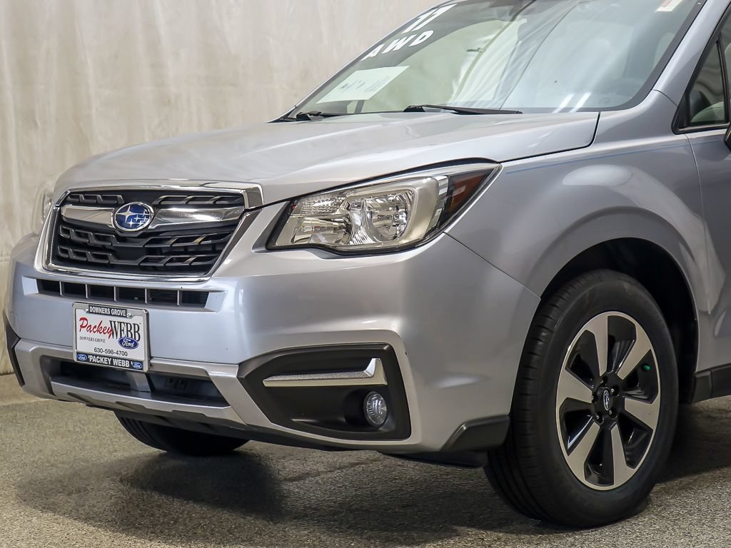 Used 2017 Subaru Forester 2.5i Premium AWD/4WD image 3