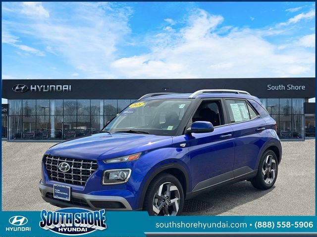 Certified 2025 Hyundai Venue SEL FWD image 4