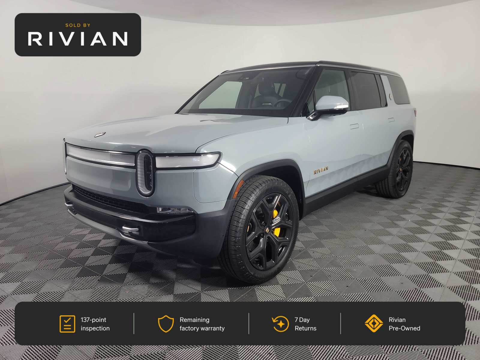 Used 2022 Rivian R1S Launch Edition Quad AWD/4WD image 1