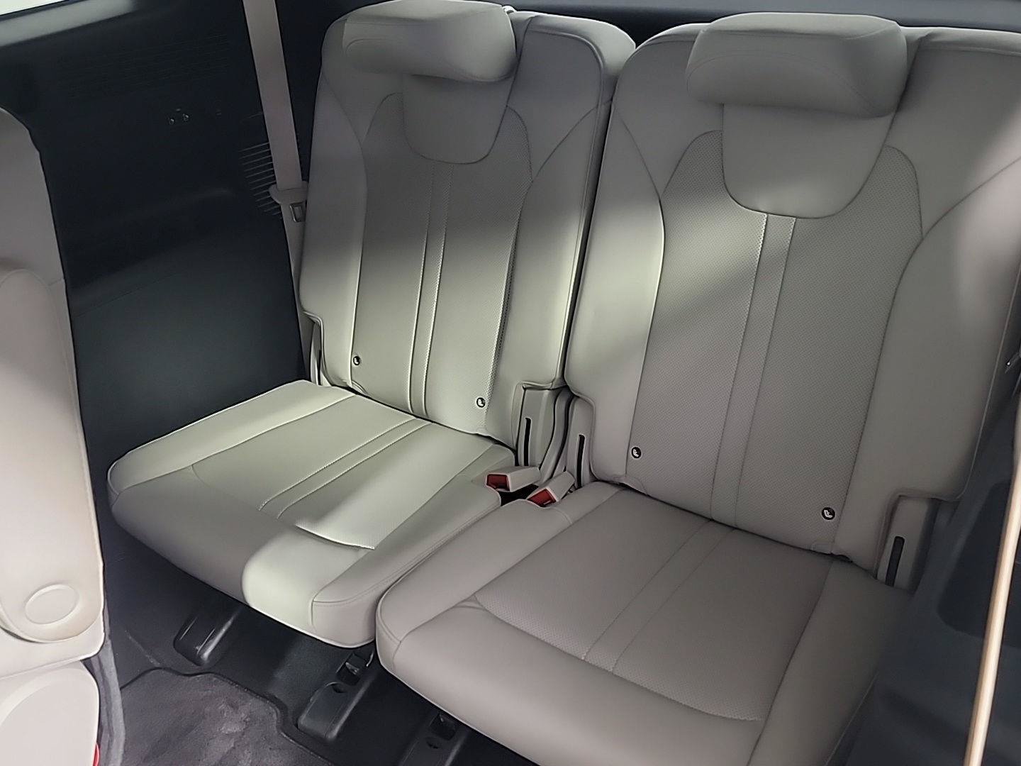 Certified 2023 Kia Sorento SX Prestige AWD/4WD image 18
