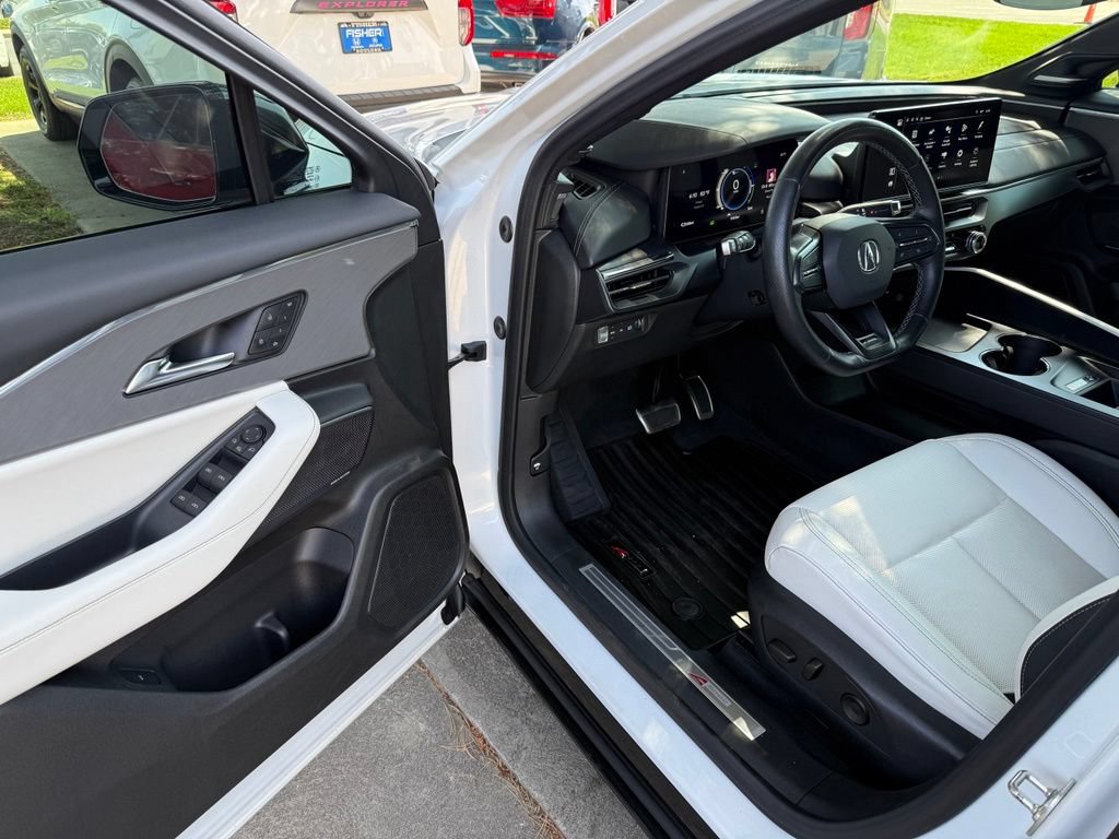 Used 2024 Acura ZDX A-Spec AWD/4WD image 11