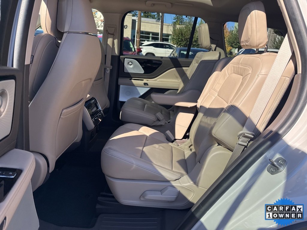 Used 2023 Lincoln Aviator Reserve w/ Equipment Group 201A image 44