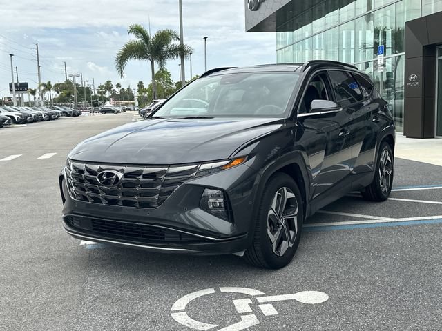 Used 2024 Hyundai Tucson Limited FWD image 2