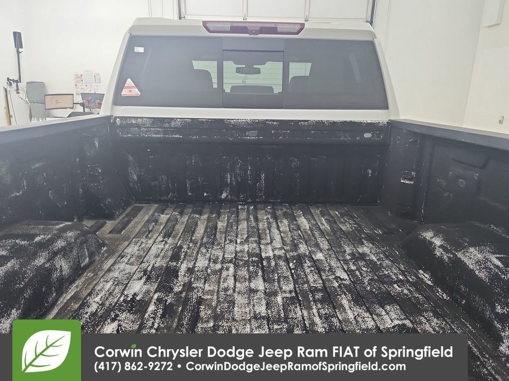 Used 2022 GMC Sierra 2500 SLT w/ SLT Convenience Package image 31