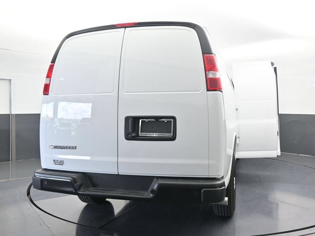 New 2025 Chevrolet Express 3500 Extended w/ Driver Convenience Package RWD image 65