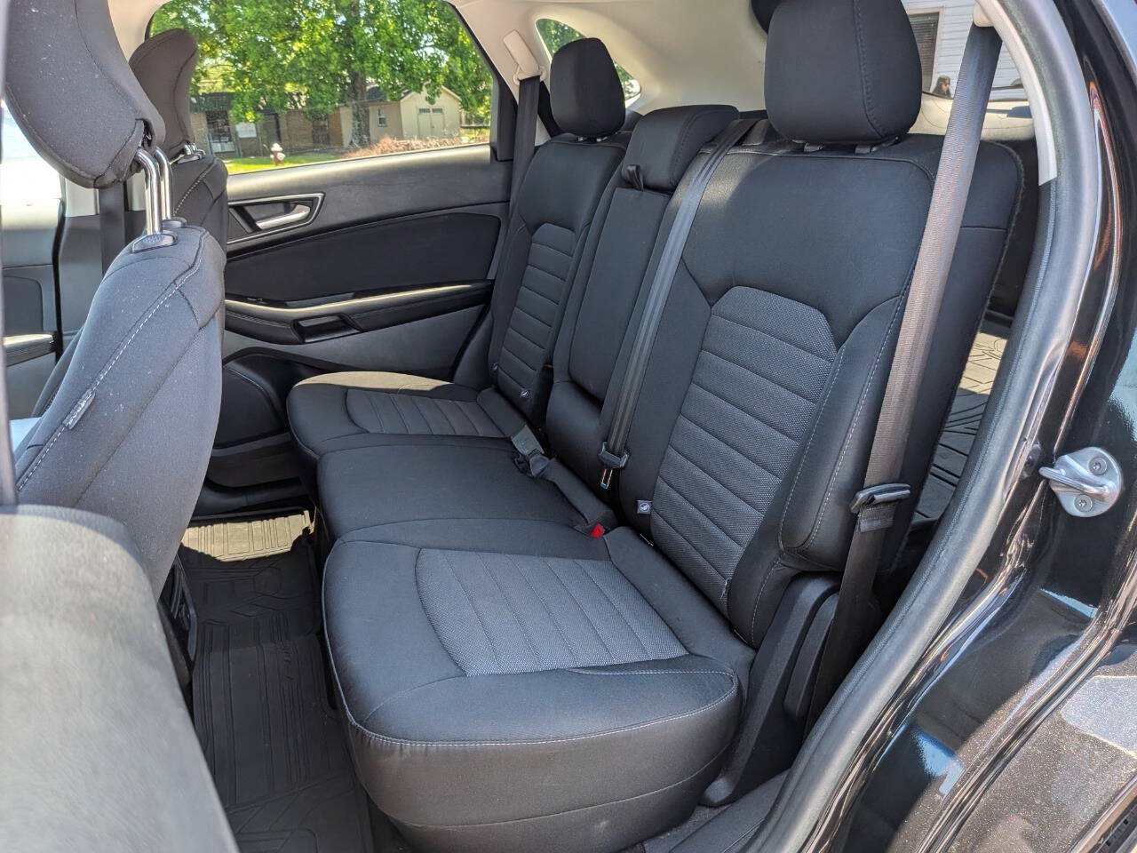 Used 2015 Ford Edge SE w/ Cargo Accessory Package FWD image 15