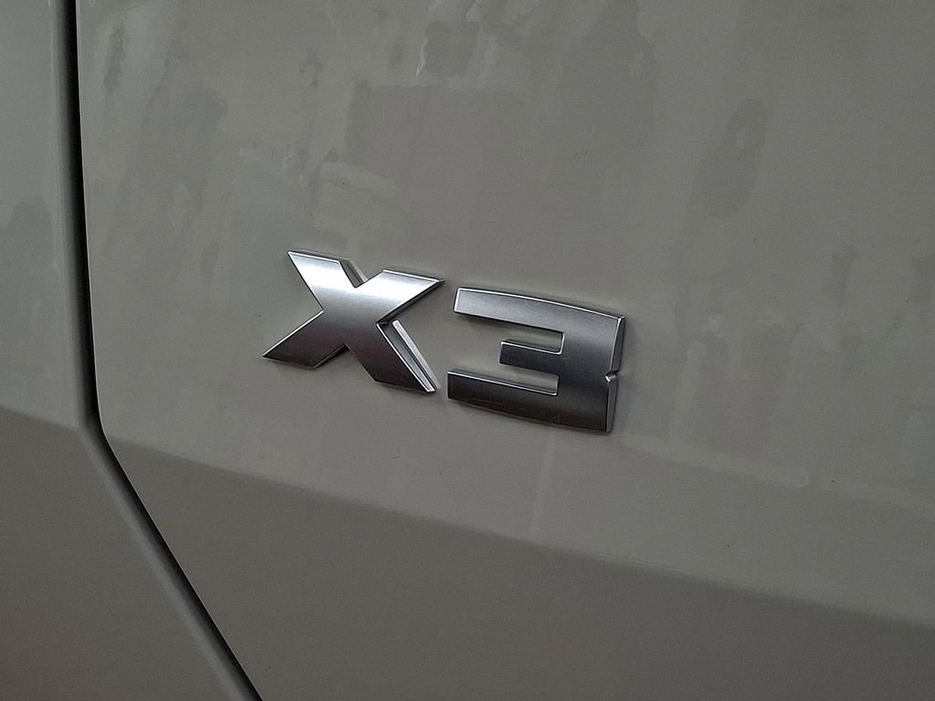 Used 2025 BMW X3 M50 w/ Premium Package image 29