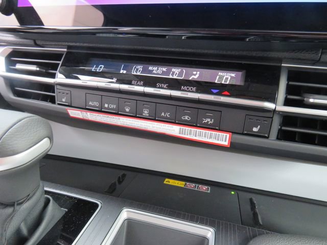 Certified 2026 Toyota Sienna XLE image 30