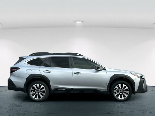 Certified 2023 Subaru Outback Limited AWD/4WD image 7