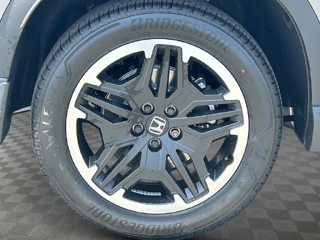 New 2026 Honda Pilot Touring image 8