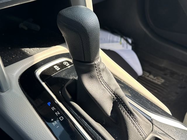 Certified 2024 Toyota Corolla Cross L image 32