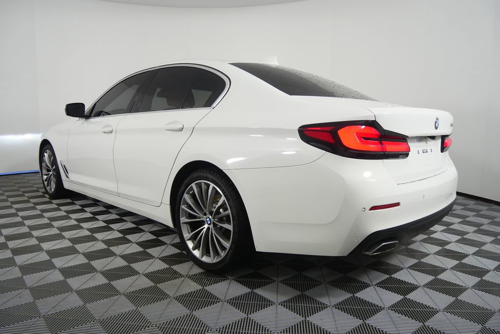 Certified 2023 BMW 530i w/ Convenience Package image 5