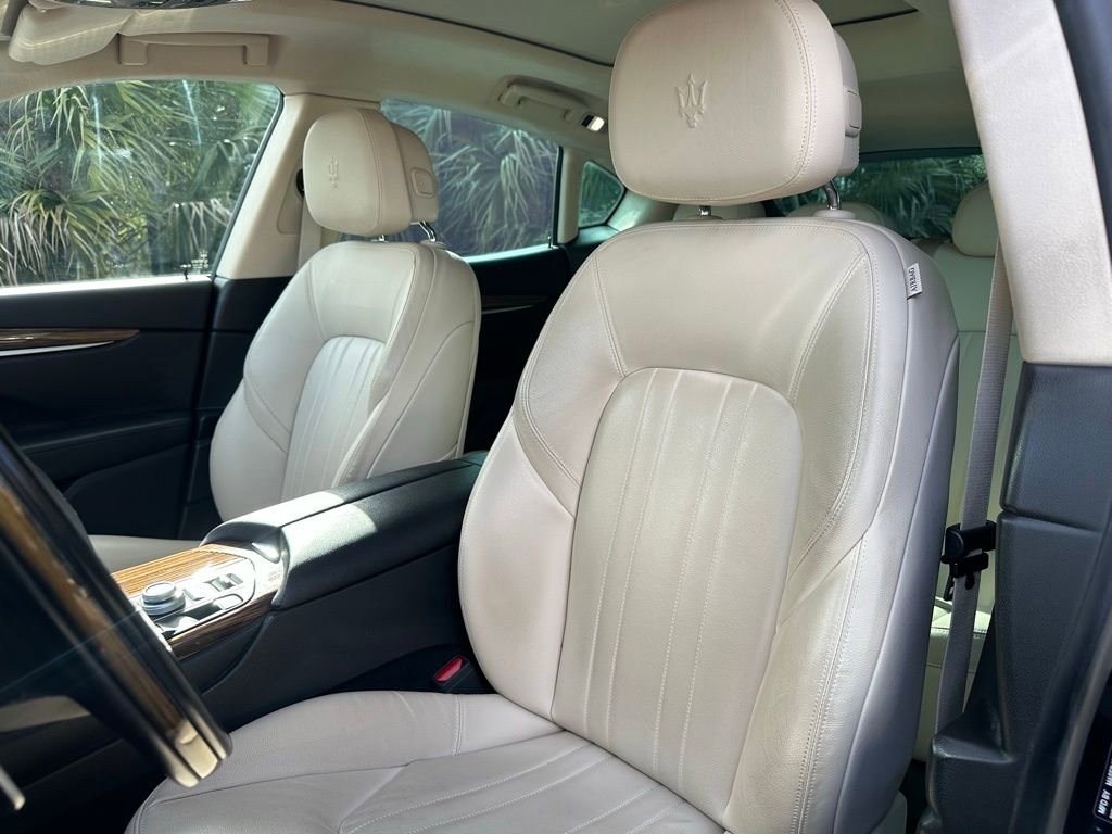 Used 2022 Maserati Levante GT image 17