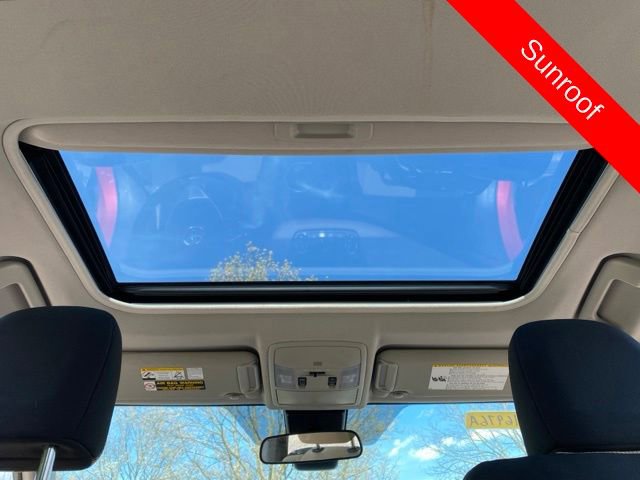 Used 2017 Toyota RAV4 XLE FWD image 43