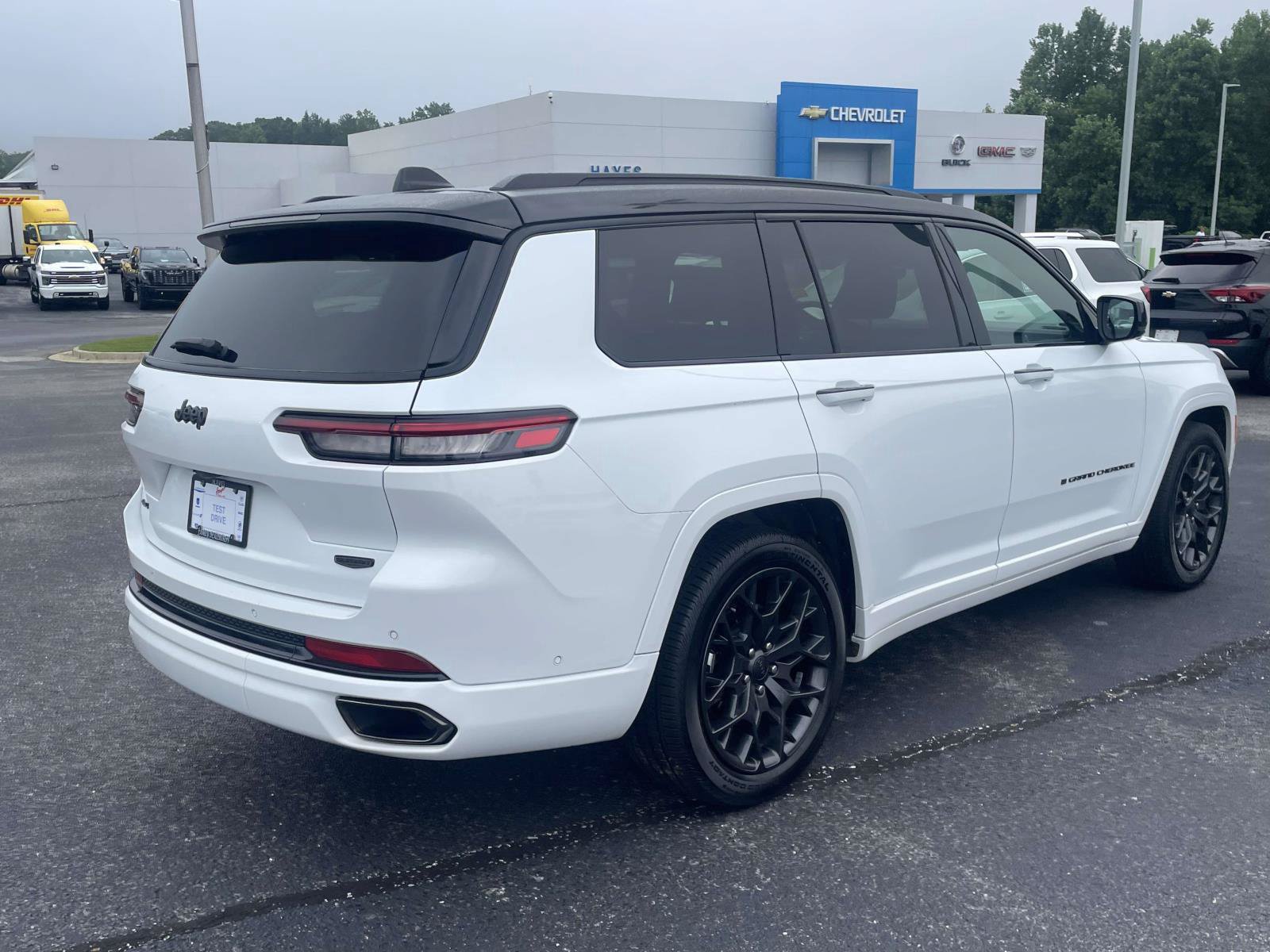 Certified 2025 Jeep Grand Cherokee L Summit w/ Obsidian Package AWD/4WD image 3