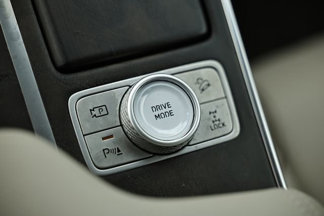 Used 2023 Genesis GV80 2.5T w/ Prestige Package image 41