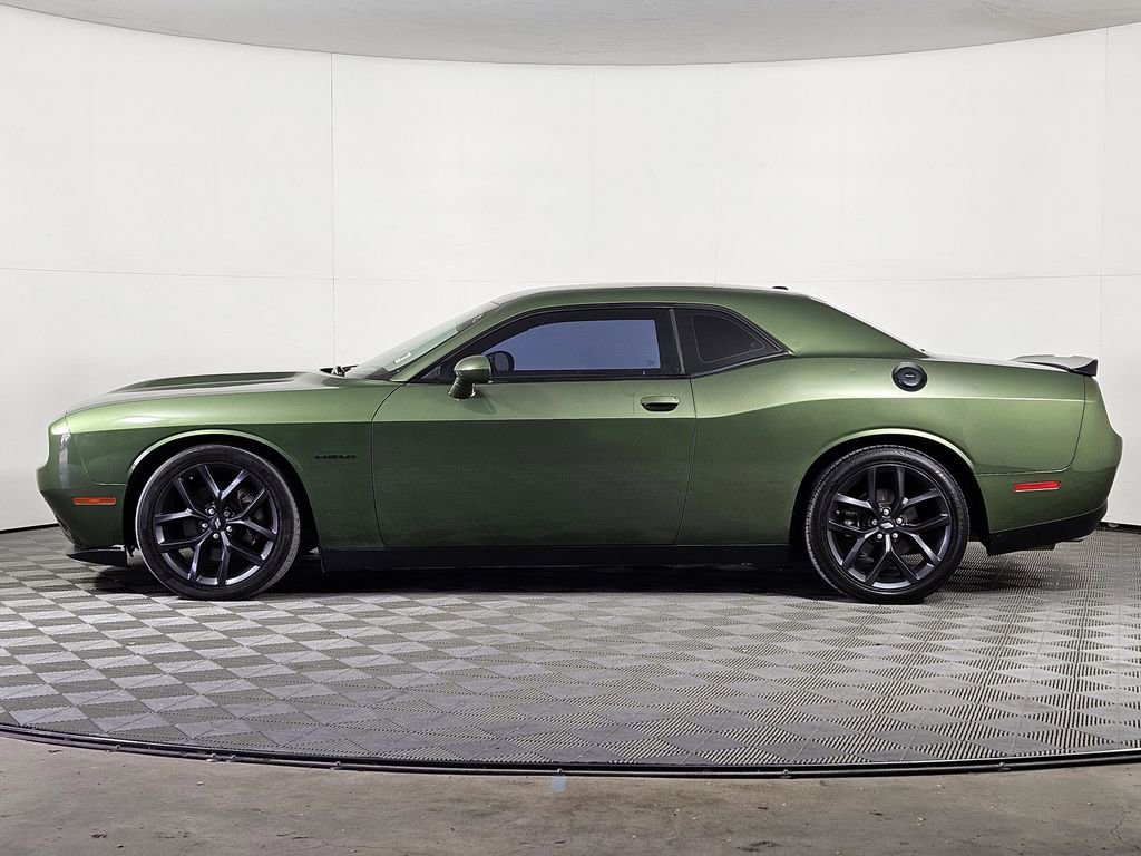 Used 2021 Dodge Challenger R/T w/ Blacktop Package RWD image 3