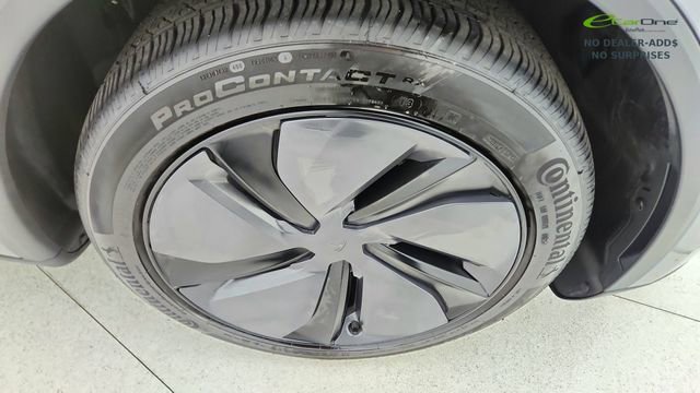 Used 2026 Tesla Model Y Long Range image 56