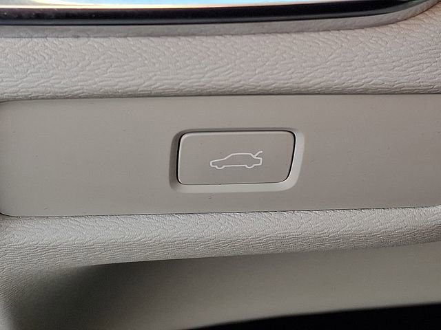 Used 2024 Volvo S60 B5 Core image 32