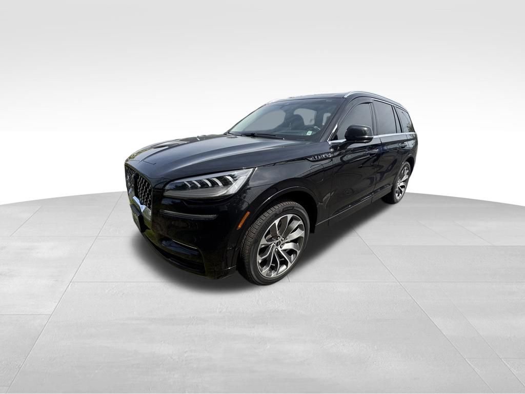 Used 2023 Lincoln Aviator Grand Touring w/ Equipment Group 301A AWD/4WD image 7