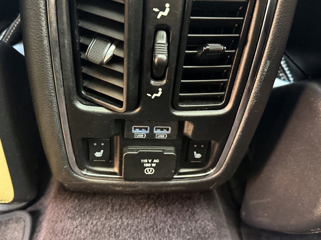 Used 2017 Jeep Grand Cherokee SRT AWD/4WD image 11