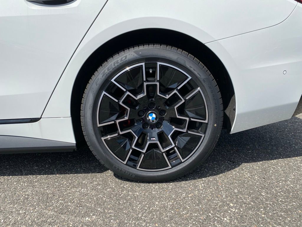 New 2026 BMW i4 xDrive40i w/ M Sport Package AWD/4WD image 5