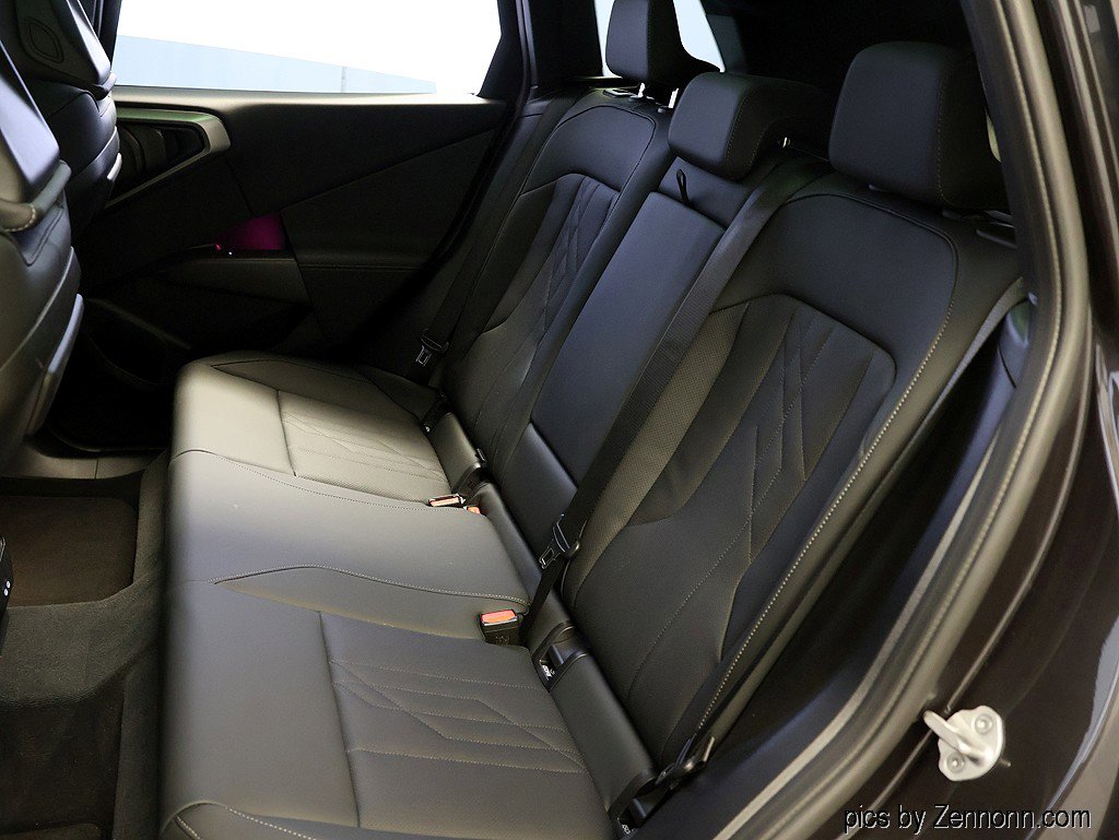 Used 2025 BMW X3 xDrive30i w/ Premium Package image 12