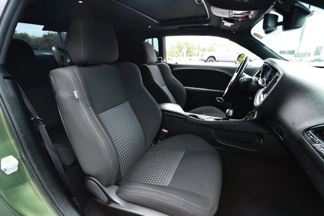 Used 2022 Dodge Challenger R/T w/ Blacktop Package RWD image 28