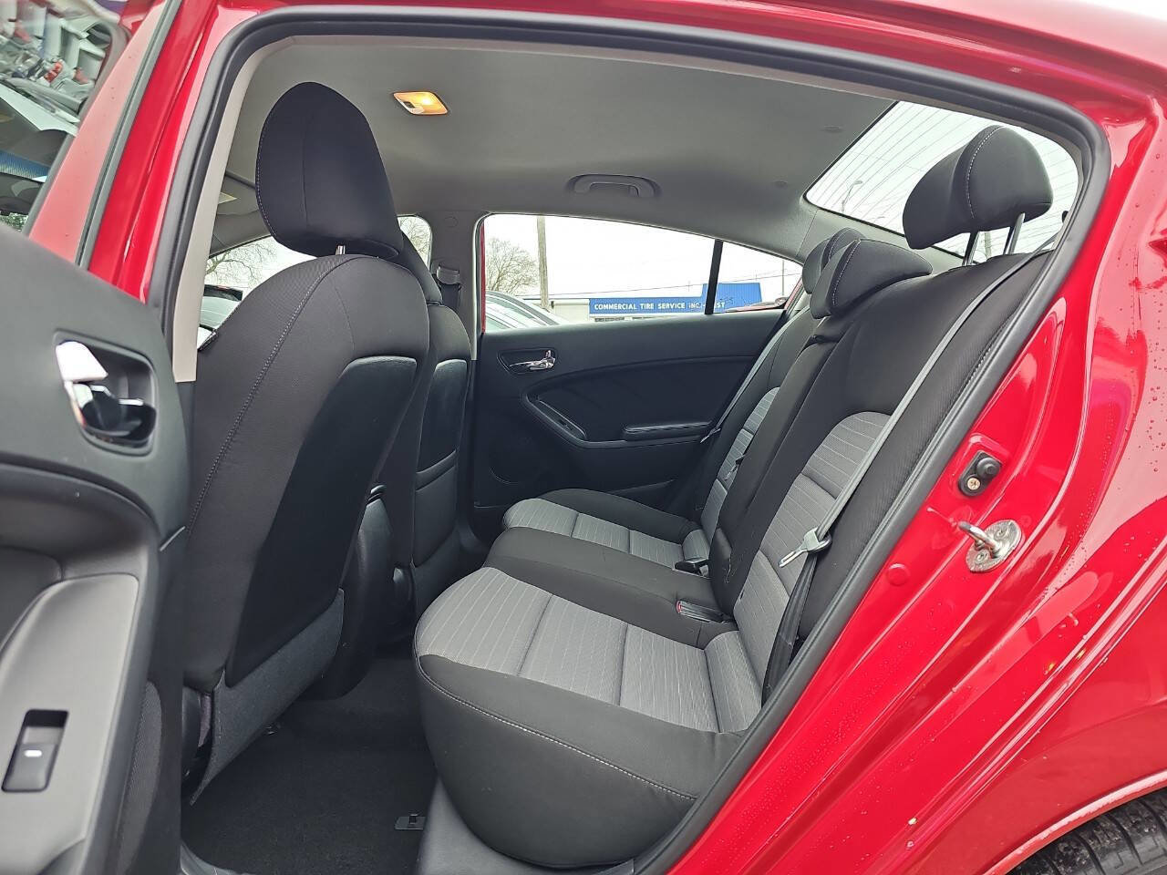 Used 2014 Kia Forte EX image 9