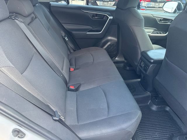 Used 2023 Toyota RAV4 LE AWD/4WD image 29