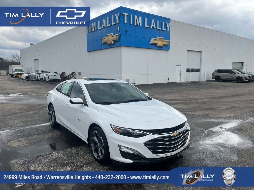 Used 2022 Chevrolet Malibu LT w/ Leather Package image 1