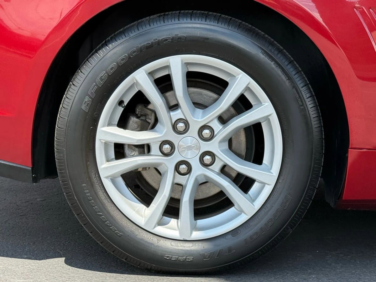 Used 2015 Chevrolet Camaro LS image 28