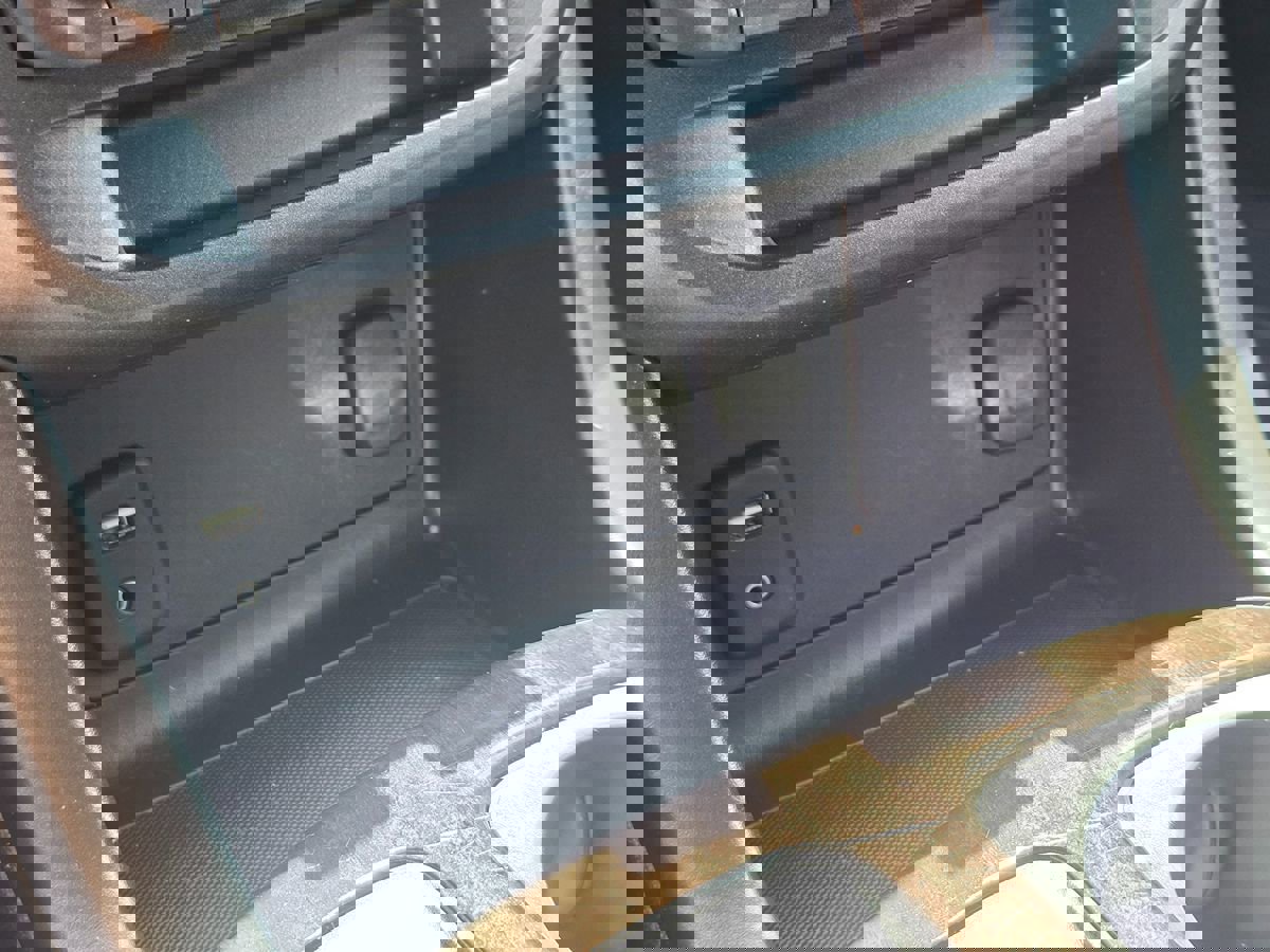 Used 2018 GMC Canyon SLE w/ SLE Convenience Package image 33