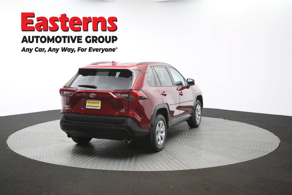 Used 2021 Toyota RAV4 LE AWD/4WD image 41