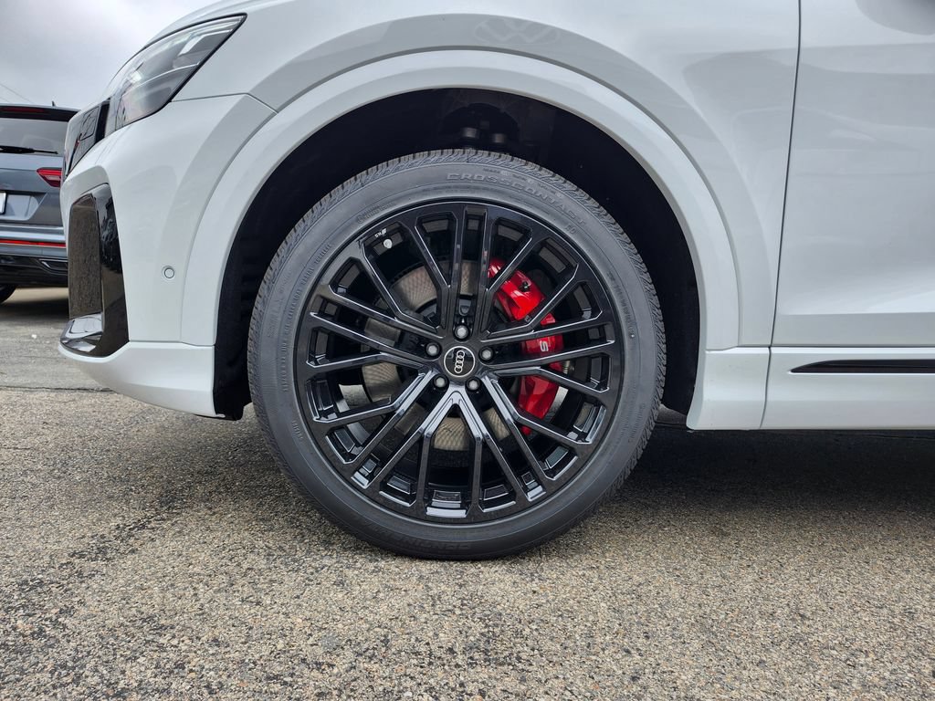 New 2026 Audi SQ8 Premium Plus AWD/4WD image 18