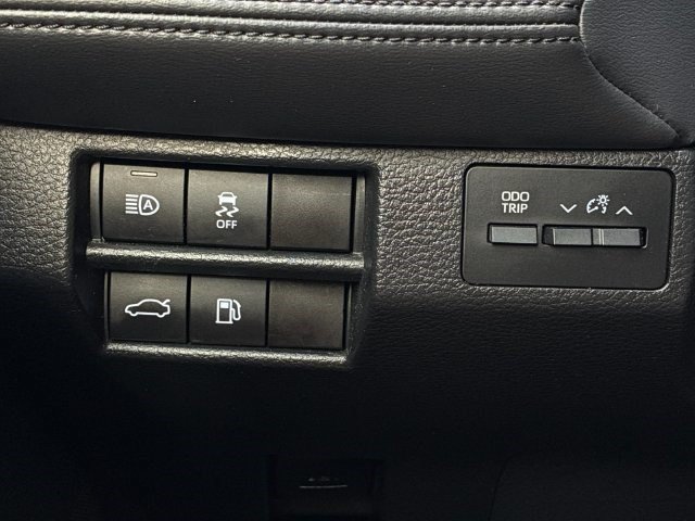 Certified 2020 Toyota Avalon XLE w/ Preferred Accessory Package FWD image 27