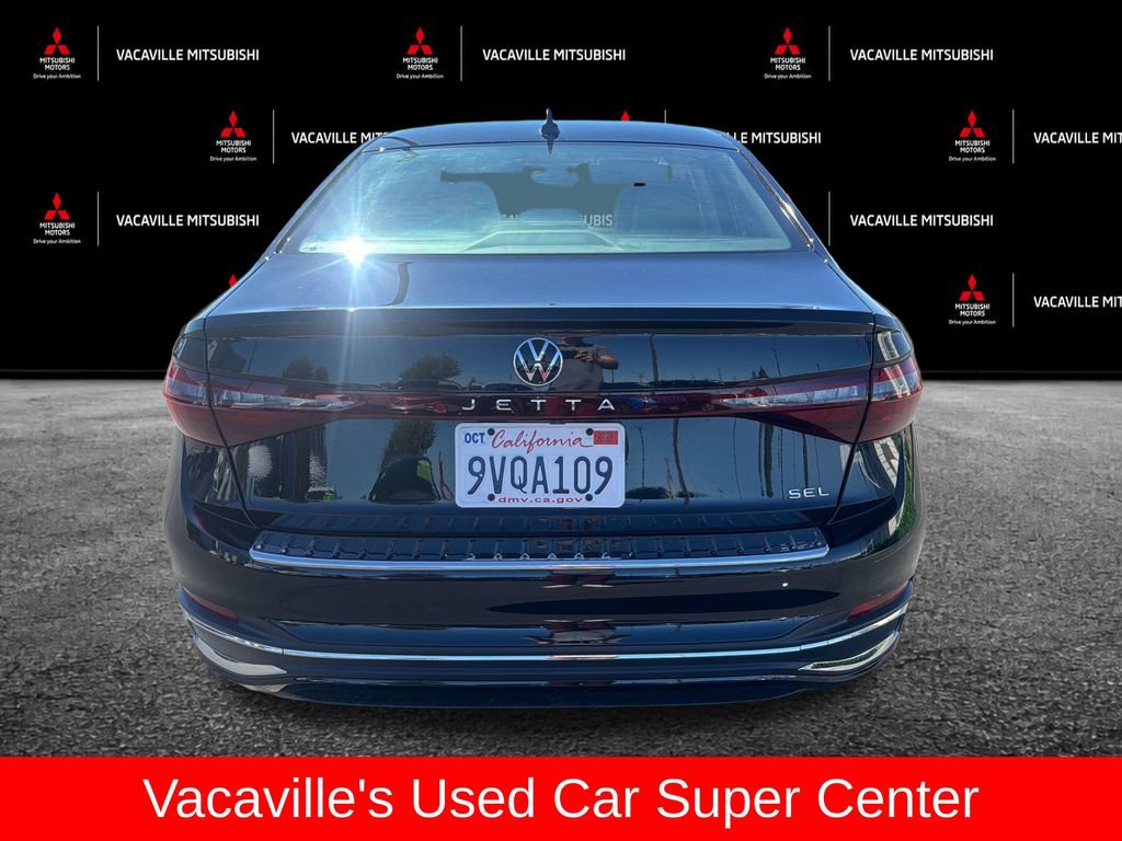 Used 2025 Volkswagen Jetta SEL FWD image 4
