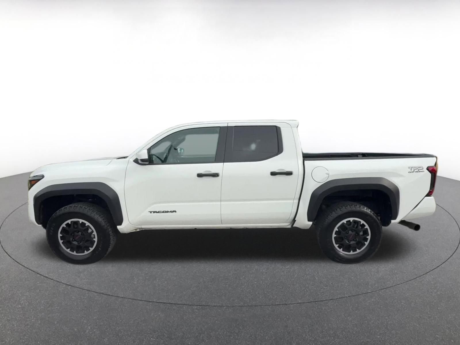 Used 2024 Toyota Tacoma TRD Off-Road AWD/4WD image 9