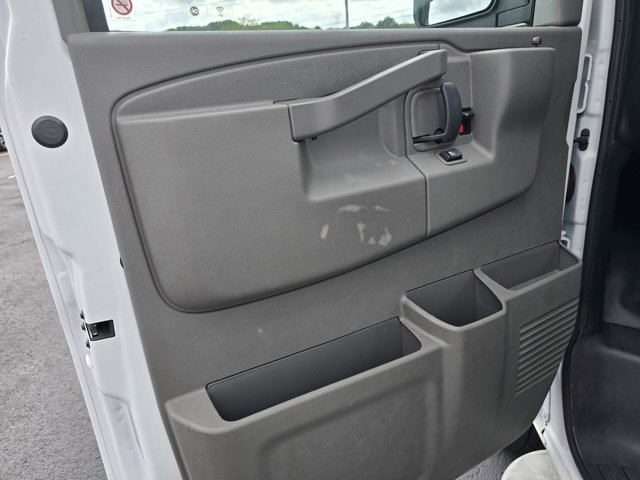 Used 2023 Chevrolet Express 2500 w/ Driver Convenience Package image 13