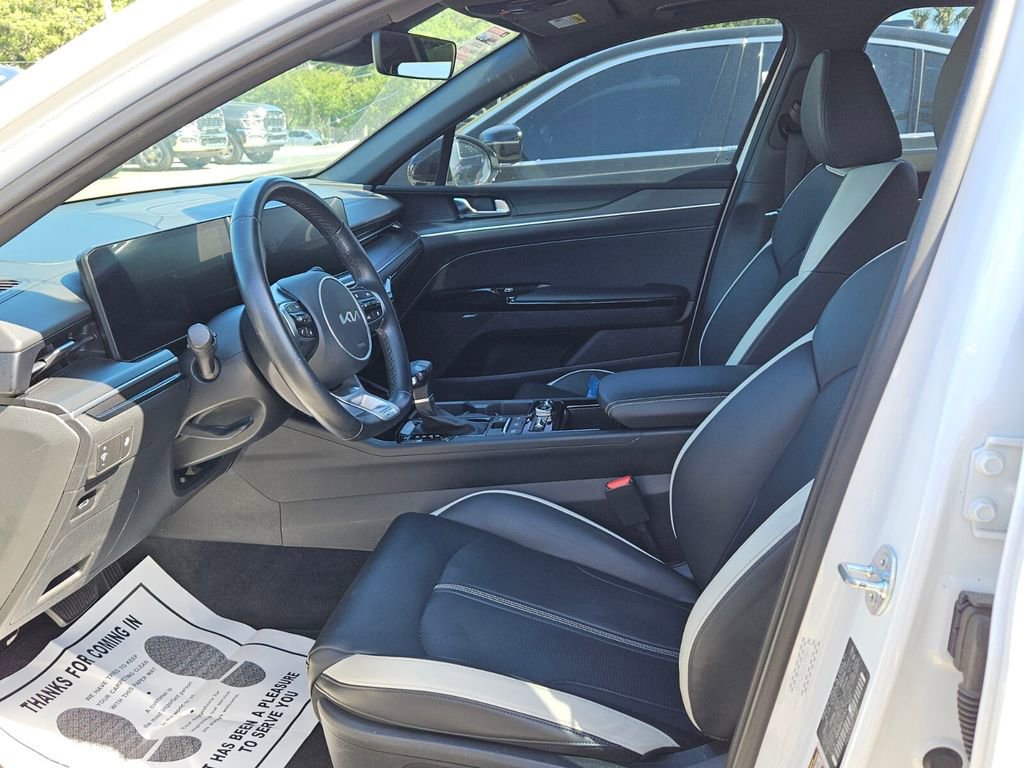 Used 2025 Kia K5 GT-Line w/ GT-Line Premium Package image 11
