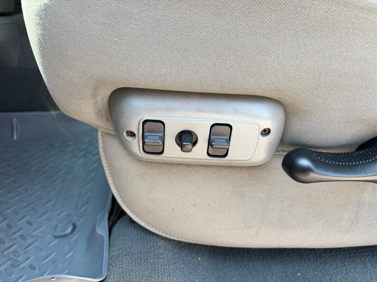 Used 2007 Dodge Ram 2500 Truck SLT w/ Quad Cab Big Horn Value Group AWD/4WD image 11