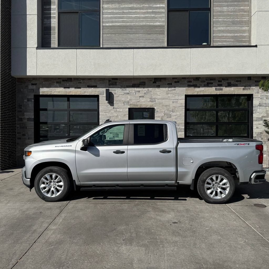 Used 2019 Chevrolet Silverado 1500 Custom w/ Custom Value Package AWD/4WD image 6