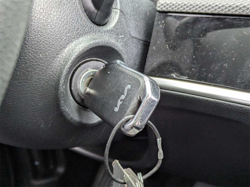 Used 2024 Kia Sportage LX image 24