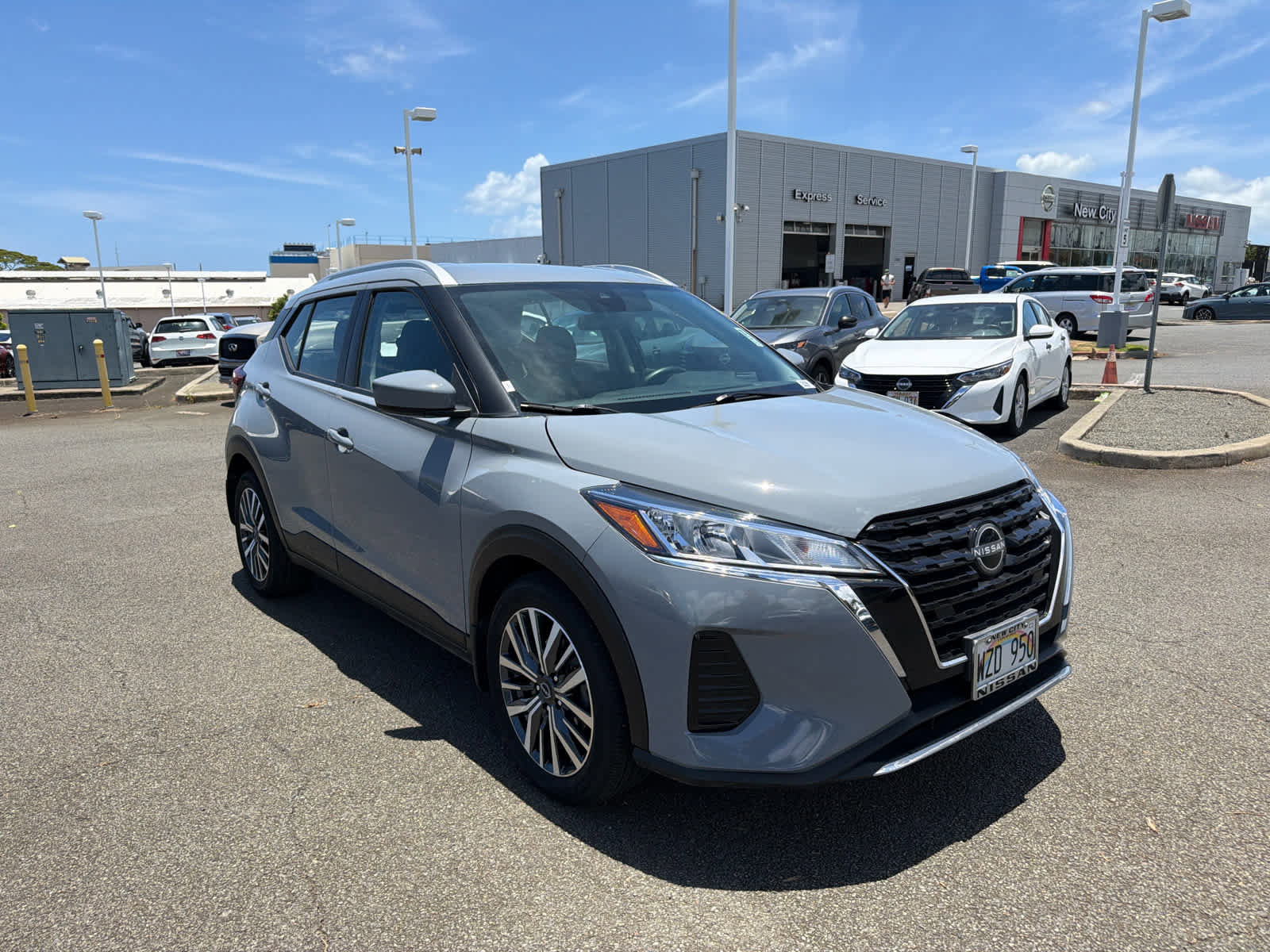 Used 2024 Nissan Kicks SV FWD image 2